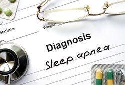 Diagnosis sleep apnea written on computer